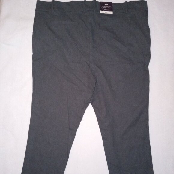 Plus size gray pants - Picture 2 of 3